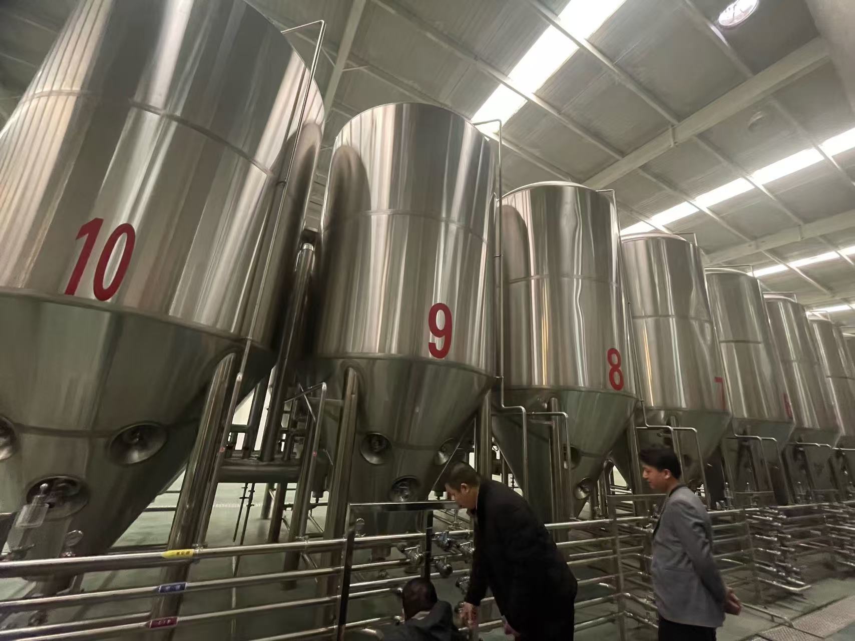 浚县精酿啤酒设备厂—平面布置、设备设计、制造、调试、培训等一条龙服务